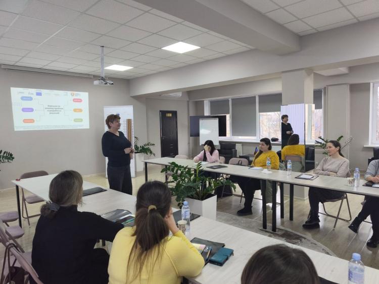 Incluziune și solidaritate: sprijin pentru integrarea migranților și refugiaților în comunitățile locale